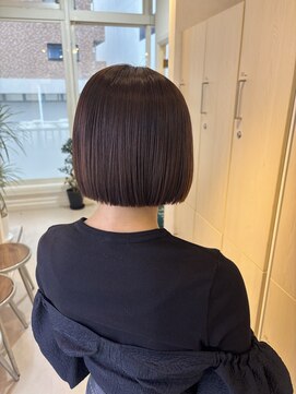 切りっぱなしミニボブ
