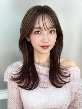 アフロート ディル(AFLOAT D'L) 顔周りの似合わせカットとコーラルピンクカラーが可愛い