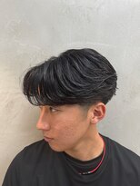 エムクール(M,cooL)&nbsp;毛流れセンターパート/ナチュラルセンターパート/フェザーパーマ