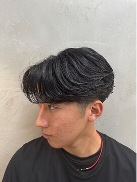 エムクール(M,cooL) 毛流れセンターパート/ナチュラルセンターパート/フェザーパーマ