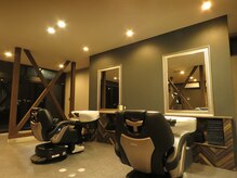 アオヤマ(AOYAMA)