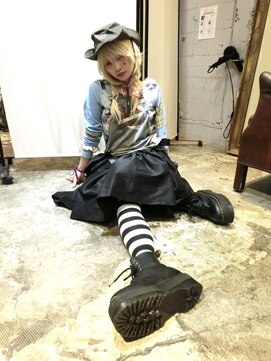 ノラ シブヤ(NORA) ★ブロンド平成ハッシュカットウルフカットレイヤー