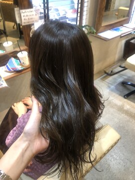 リゴッツ ドゥア プトゥリ(Regottz dua putri) マットベージュ