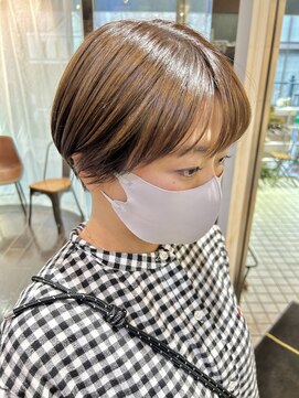 ヘアーアンドメイク ビス(HAIR&MAKE bis) 大人かわいい丸みショート☆ももこ