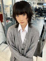アリー(ally) シャギーウルフレイヤーカット外ハネウルフショートウルフカット