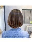 抜け感カラーで軽めボブ