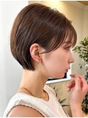 耳掛けしても丸みがたっぷりなまるみショート