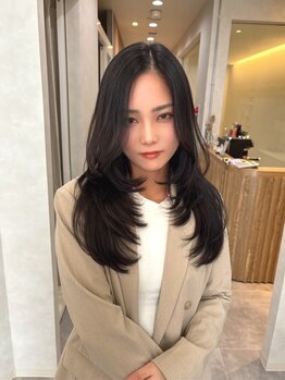 ジル(JiLL.)の写真/【広島本通】髪質やクセを見極めてカットするので、扱いやすいスタイルに◎大人っぽさ+可愛らしさを♪