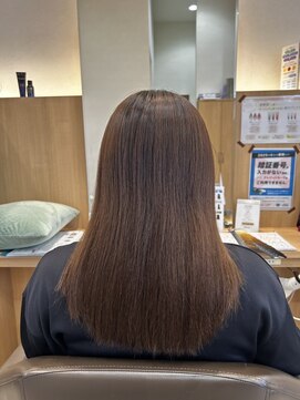 ウイバイファースト(u'i by first) 鎖骨下くらいの長さのミディアムロングヘア