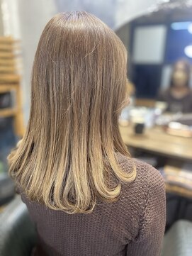 白髪ぼかし×ハイライト