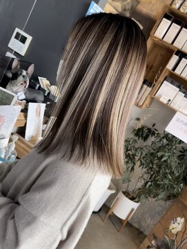 ヘアーデザイン ディードット ウル(D. ulu) 【渡辺秀斗】コントラストハイライト