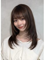 レア 銀座(Le'a)&nbsp;小顔見え顔まわりレイヤーミディ