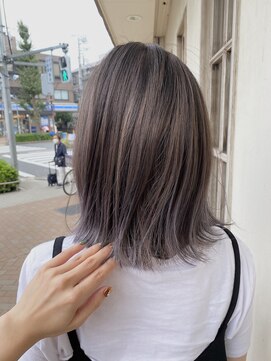 エイミーバイアフロート(amie  by afloat) 【秋冬おすすめ】グレージュハイライト