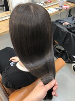 ネイヴィル(navile)&nbsp;ラベンダーグレージュ×ミネコラ