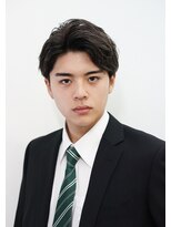 黒髪×アップバング×ニュアンスパーマ×ビジネススタイル