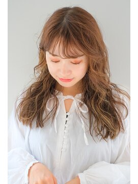 ガリカ 渋谷(Gallica) テラコッタカラー 小顔ゆるふわロング　顔まわりレイヤー