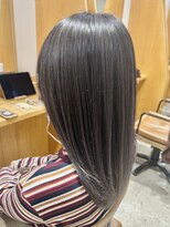 アンフィ 東京(Amphi)&nbsp;【ケアブリーチでツヤツヤに!!立体感バレイヤージュ♪】