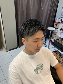 アイズ 海老名(AIZU) スウィングアップバングジェットモヒカンフェードカットショート