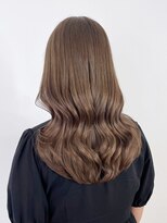 アイティーバイアルバム 下北沢店(IT by ALBUM)&nbsp;グレーベージュ美髪ニュアンスカラーレイヤーロング_ba488151