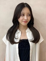 センターパート　韓国ヘア　ヨシンモリ　黒髪