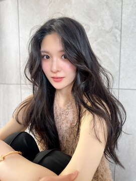 グローブス オモハラ(THE GLOBES OMOHARA) レイヤーカット　ロングかきあげ前髪　黒髪透明感　小顔