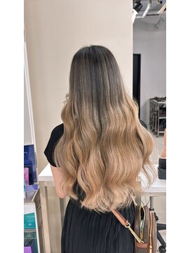 アライブ ハラジュク(ALIVE harajuku) 【Rikuto指名限定】今流行りの海外風バレイヤージュ