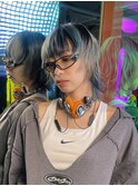 ハイレイヤーシャギーウルフカットシルバーブルーローライト