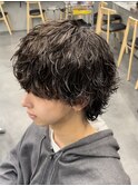 渋谷波巻きスパイラルパーマシャドウパーマメンズウルフカット