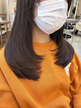 フレア(FLAiR) 10代20代顔周りレイヤー内巻きスタイル