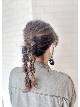 トライブ クリエートサロン(TRIBE create salon by SERVE) *:.*:.TRIBE*:.**.::.*編みおろしツインアレンジ+*.::