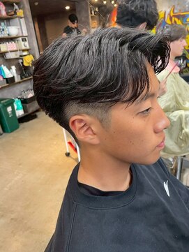カーニー 北千住(kearny) メンズカットパーマ/ニュアンスパーマ/フェザーパーマ[北千住]