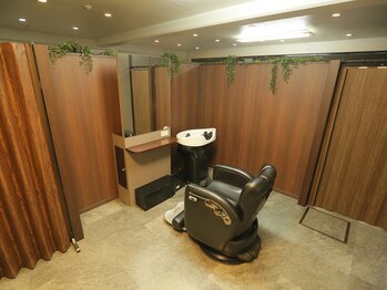 リラックスガーデンヘア(relax garden hair)の写真/2席のみのプライベートサロンで、周りを気にせず自分だけの時間を満喫♪癒しのサロンタイムを…。