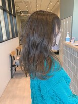 アヴェリー(avely) ミディアムレイヤー/ひし形/髪質改善/くびれヘア