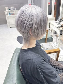 デイズ(days) ホワイトシルバーロングウルフカット/メンズライク