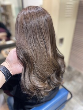 ガーディナ(Gardina) ヌーディベージュ/Gardina 篠原 芳【和田町・二俣川・天王町】