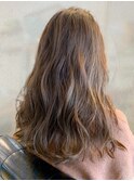 20代30代大人可愛い艶感ミルクティーベージュケアブリーチ