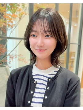 ルエ(rue) 京都大人可愛い20代30代40代小顔ミディアム外ハネボブくびれ