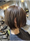 ショートボブ