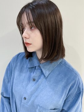 サーカス バイ ビュートリアム 青山(CIRCUS by BEAUTRIUM) 20代30代40代 ミディアムボブ ナチュラル ストレート 小顔