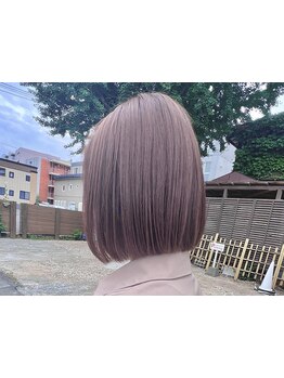 髪のお悩みを解決できるメニューが豊富。スタイリストが丁寧にカウンセリングし、最適なメニューをご提案。