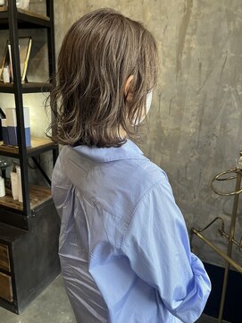 フルアヘッド(FULL A HEAD) 大人可愛いエアリーボブ