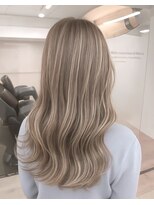 ヘアサロン エフ 渋谷(F) #ハイライト#ベージュ#ケアブリーチ#ハイトーン