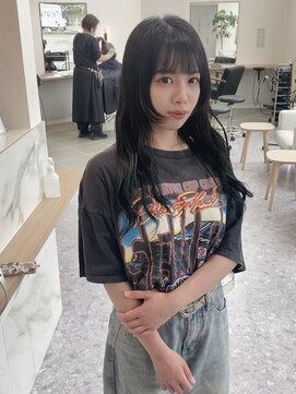 セラ(SERA) レイヤー/レイヤーカット/姫カットレイヤー/裾カラー