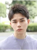 短髪アップバングショートツーブロック刈り上げ爽やか