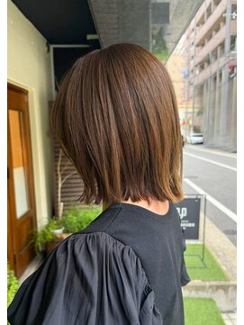 スクエアウーノ 博多(SQUARE＊UNO HAKATA) インレイヤーで叶う、毛量調整×夏の涼感ボブ