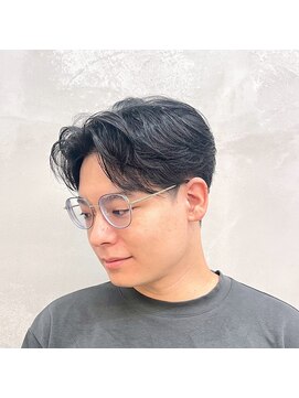 サームマン 人形町(SARM MAN) 清潔感と大人ぽっさが際立つ◎ニュアンスパーマ/センターパート