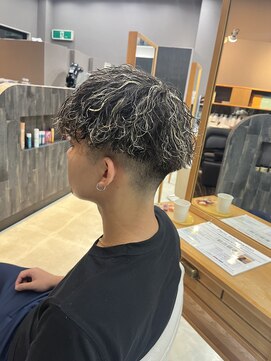 ヘアー ル シェーヌ ワンセカンド(hair le chene 1/2) メンズツイストスパイラル/金メッシュ