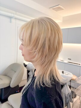 ノラ ウメダ(NORA UMEDA) ホワイトカラーケアブリーチデザインカラー抜きっぱなしブロンド