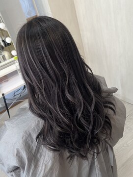 ラピステン 福岡天神 大名店(Lapis) ブリーチカラー/コントラストハイライト/ギャル