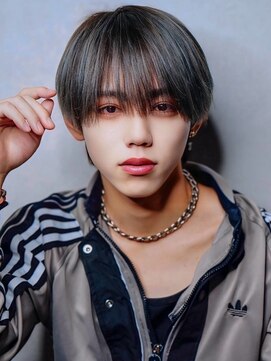 MEN'S HAIR BLEACHi 四日市店【メンズ ヘア ブリーチ】 【BLEACHi】クールシルバー×ハイライトラウンドマッシュ